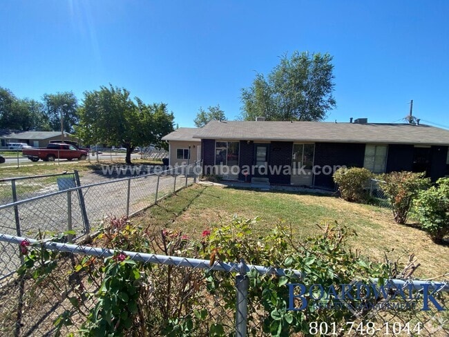 Building Photo - 1453/1455 W 2320 S Unit 1453 W 2320 S Rental