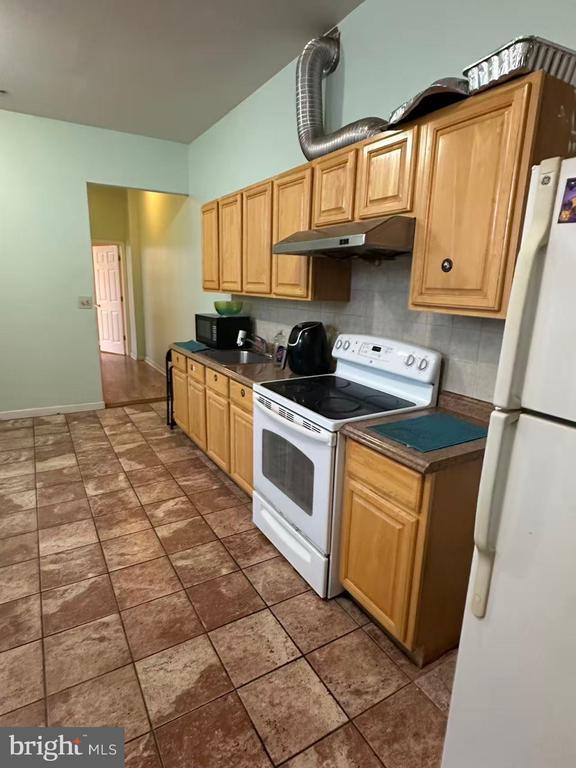 Photo - 3800 Lancaster Ave