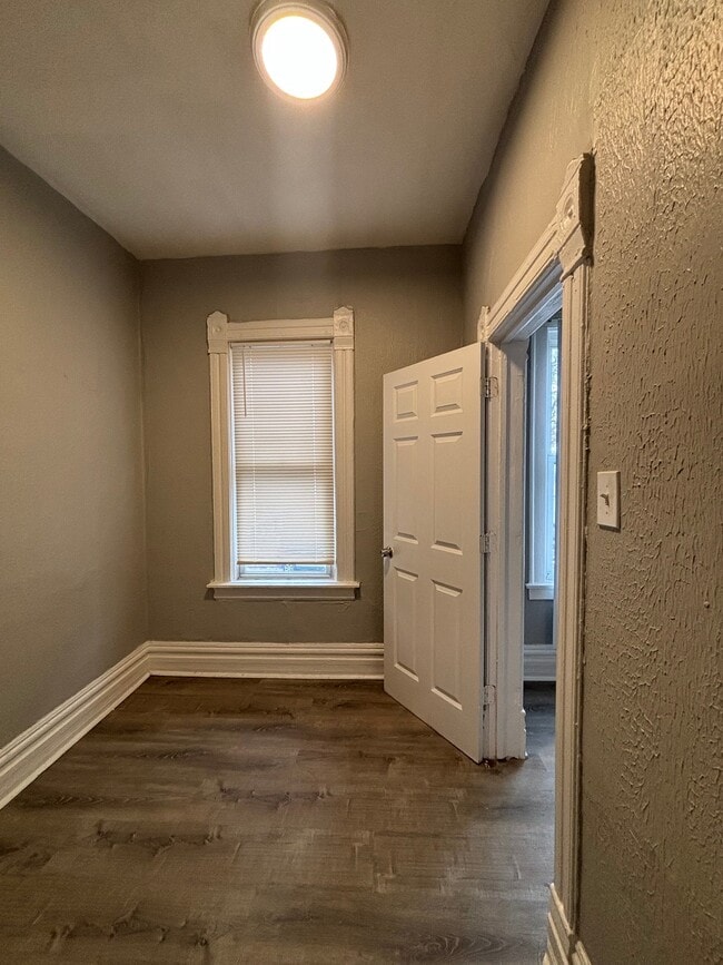 Photo - 7636 S Drexel Ave Unit 2