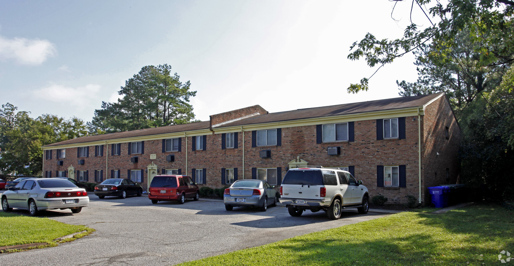 Photo - Governor Bosely Apartments