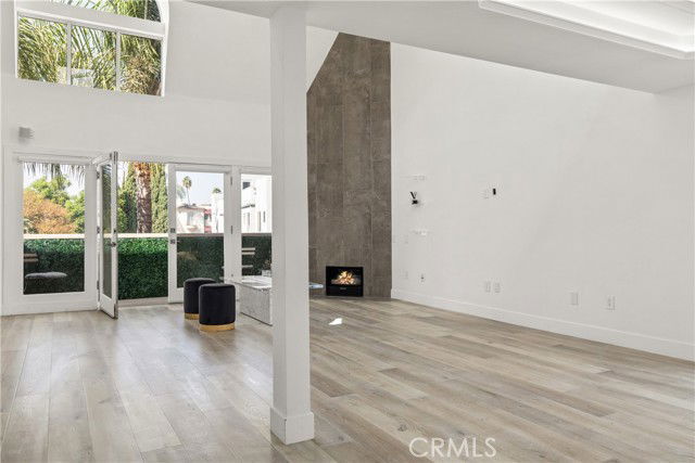 Building Photo - 4235 Mary Ellen Ave