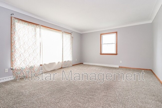 Photo - 26611 Lakeshore Blvd Unit Up