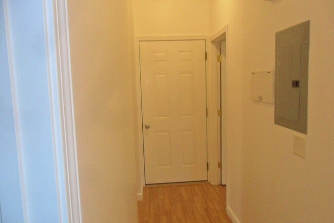 Photo - 848 Waverly St Unidad 3