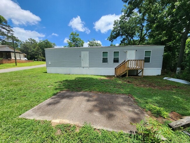 Photo - 107 Harrisburg Rd SW