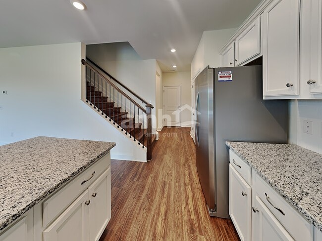 Photo - 2008 Bennett Dr