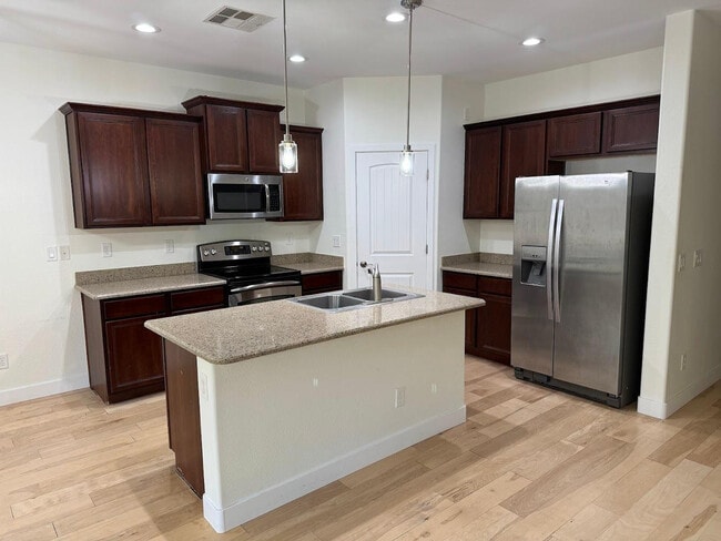 Photo - 3357 E Cheyenne St