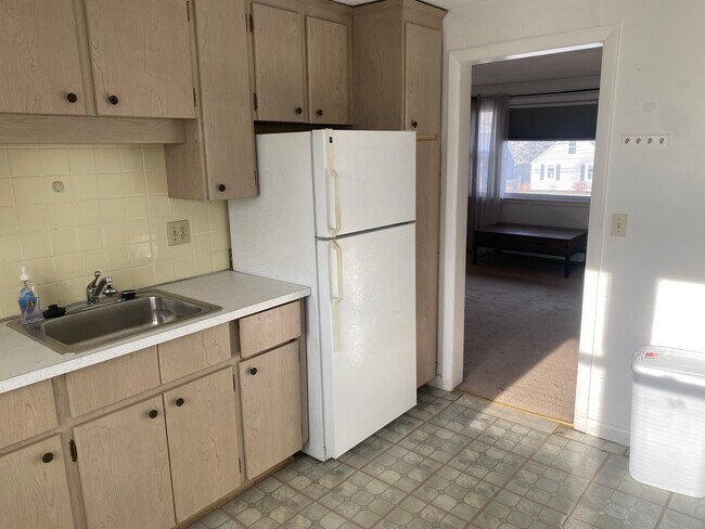 Photo - 781 E Squantum St