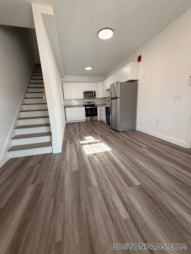 Photo - 197 S Main St Unidad 4