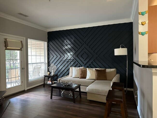 Photo - 4850 Eisenhower Ave Unit 121