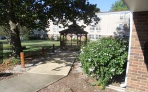 Photo - Spruce Manor Apartments