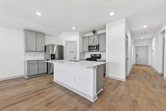 Photo - 827 Silver Kettle Dr