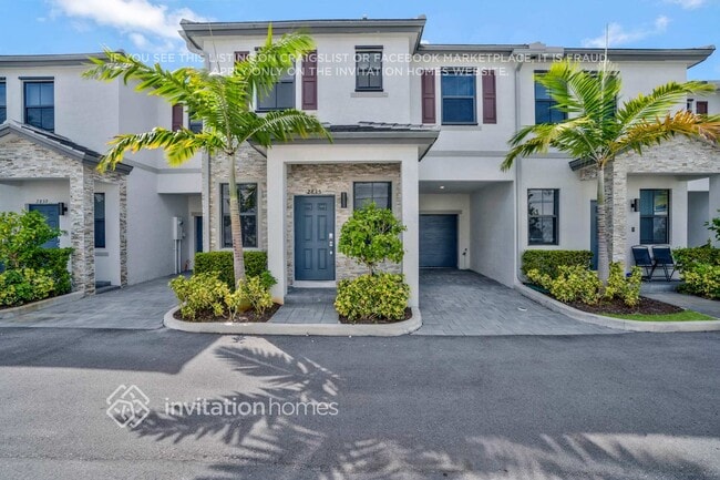 Building Photo - 2835 SW 16th Terrace