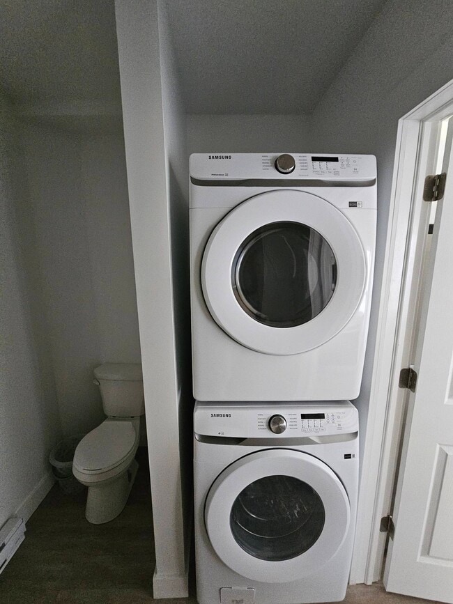 Building Photo - 87 Weldon St Unit 102