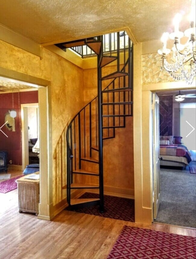 Photo - 744 N 2nd St