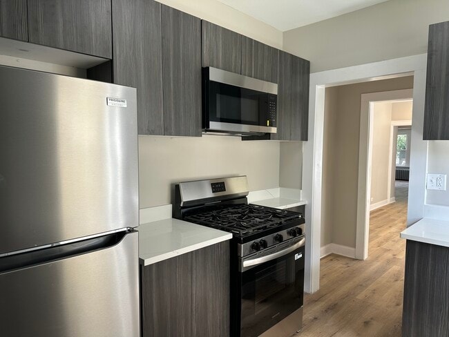 Photo - 11320 S Edbrooke Ave