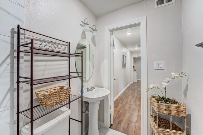 Photo - 2720 Truxillo St Unidad 1