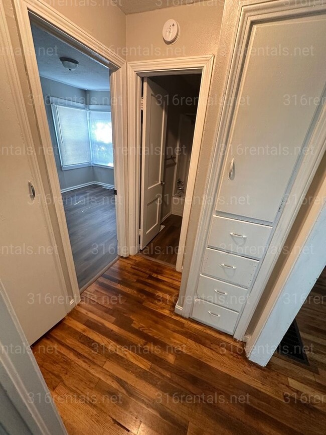 Photo - $950 - 2 bedroom / 1 bathroom home with a bonus loft!