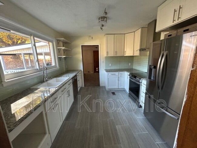 Photo - 4308 Lonas Dr