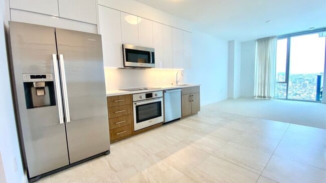 Building Photo - 629 Ke’eaumoku St Unit #3803