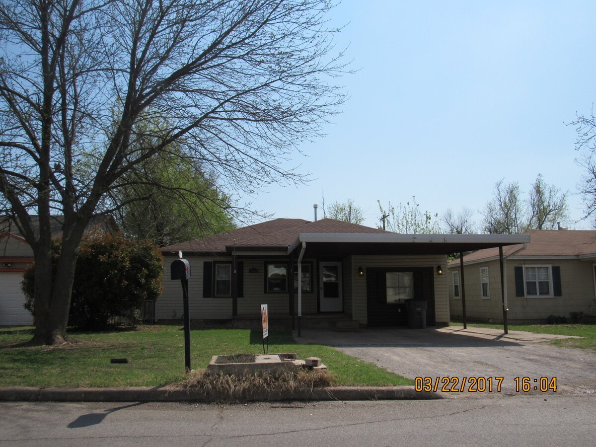 LAWTON HEIGHTS!!!! - LAWTON HEIGHTS!!!!