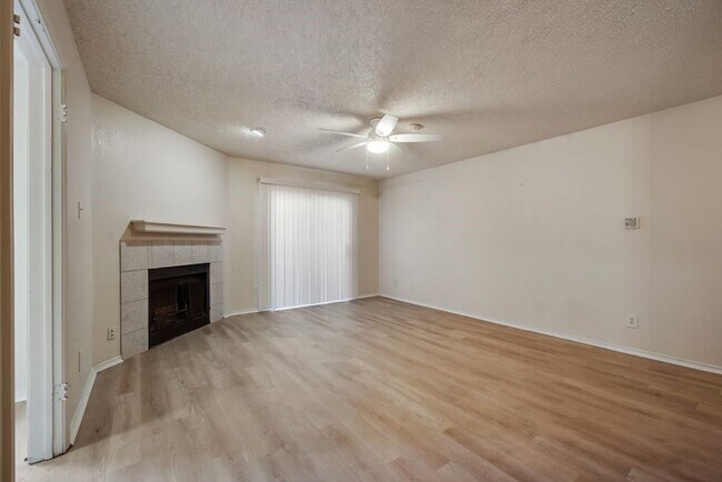 Photo - 336 Melrose Dr Unit 18C