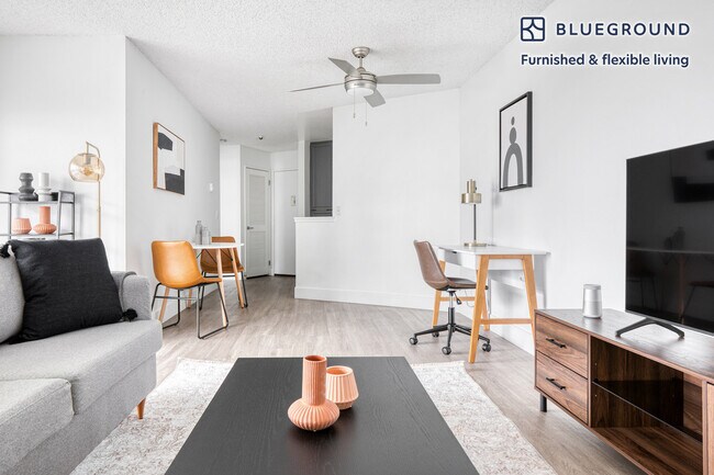 360 The Village Unit SI FL2-ID615