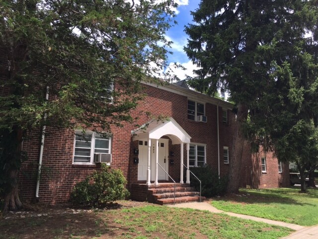 Photo - 581 Thomas St