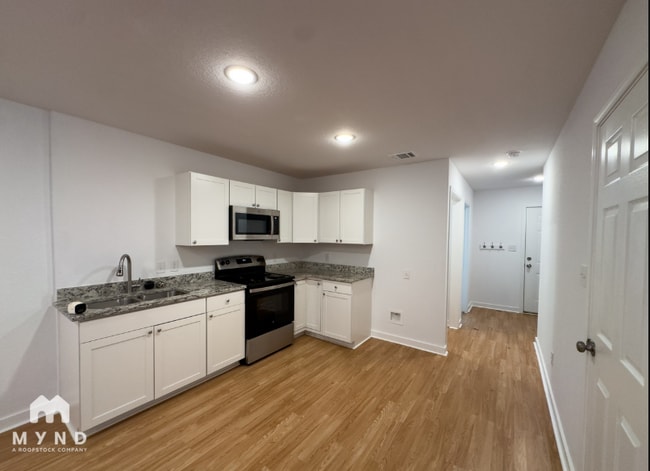 Photo - 3034 W Salinas