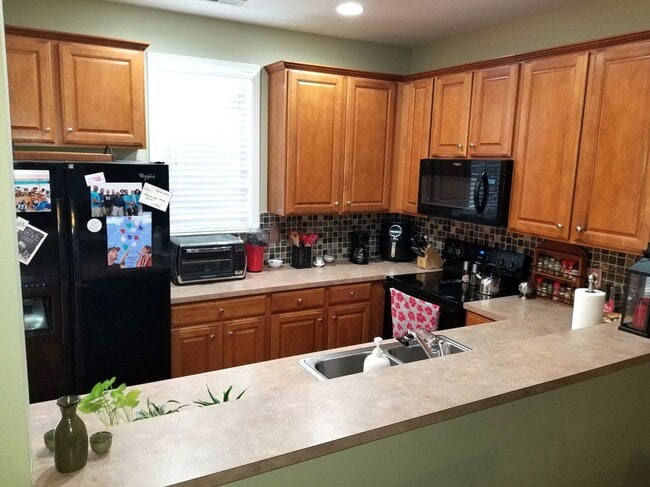 Photo - 10338 McGoogan Ln