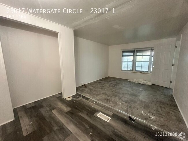 Building Photo - 23017 Watergate Cir Unit 23017-1 Rental