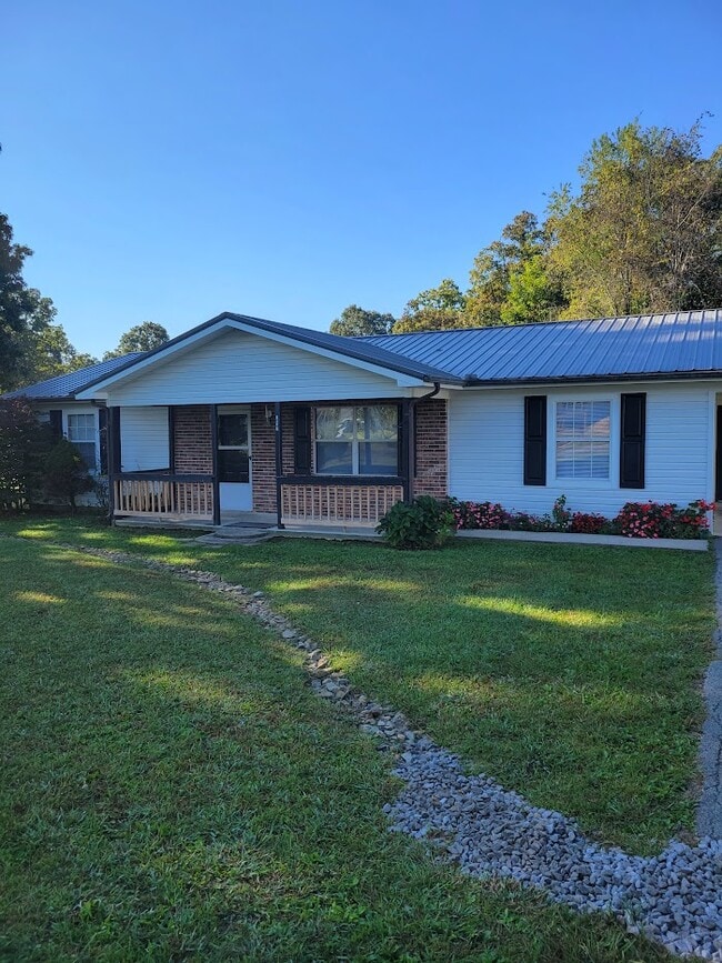 Photo - 292 Lincoln St