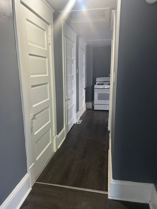 439 College Ave Unit B