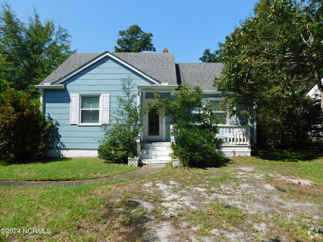 Building Photo - 107 Noyes Ave Rental