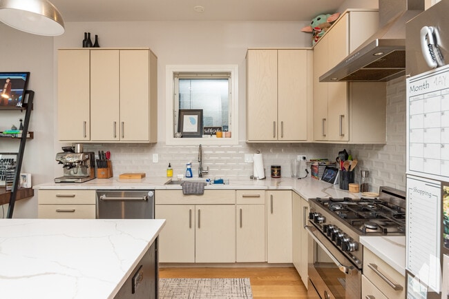 Photo - 3049 N Clybourn Ave Unit 3