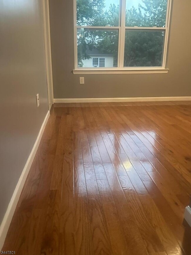 Photo - 572 S 11th St