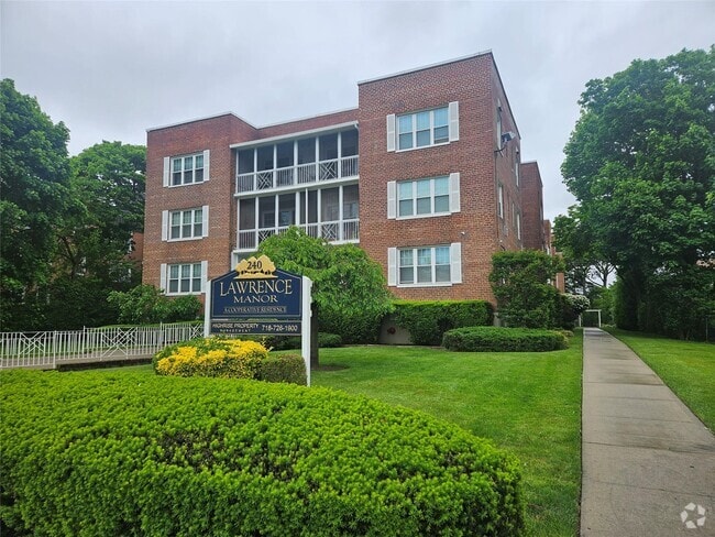 Building Photo - 240 Central Ave Unit 3j Rental