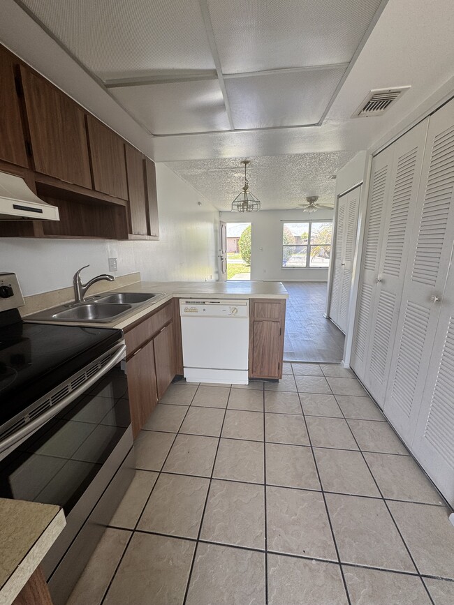 Photo - 37 Las Brisas Way