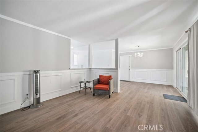 1112 E Ave J 4
