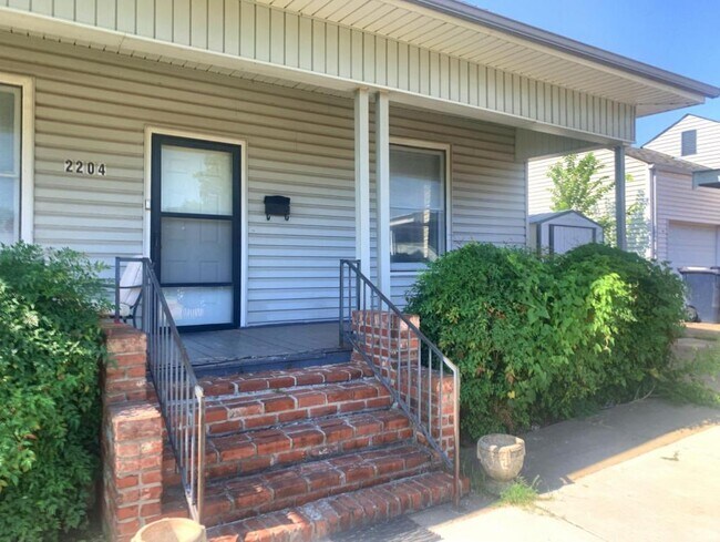 Photo - 2204 NW 32nd St