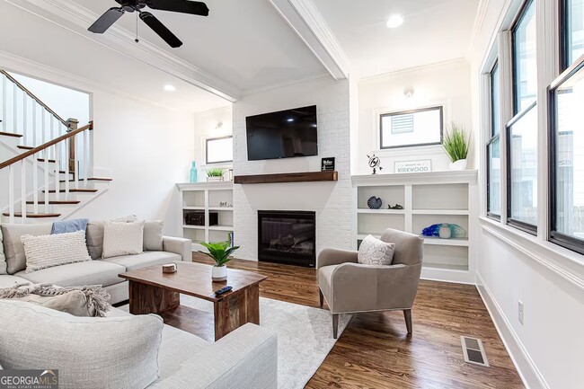 Photo - 222 Kirkwood Rd NE