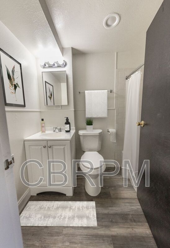 Photo - 2601 York Ave