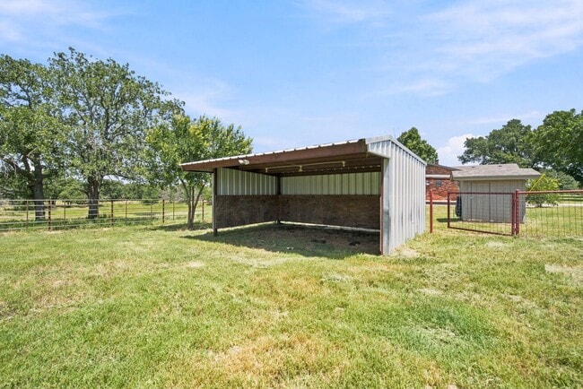 Photo - Country Home with Pond, Horse Pens & Optional Additional Pasture