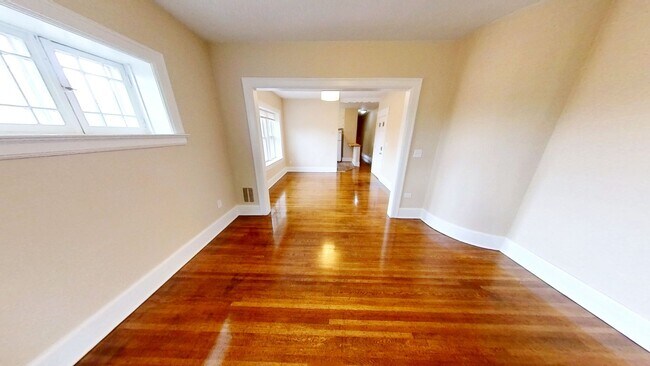 Photo - 96 Laburnam Crescent Unidad 3