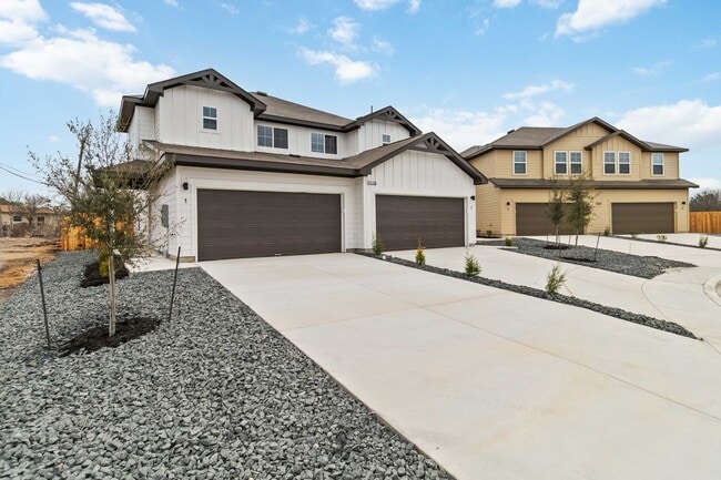 Building Photo - 15526 Suess Hl