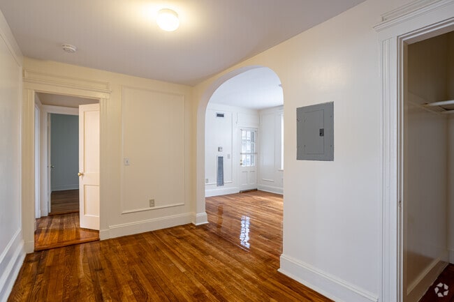 3BR, 1BA