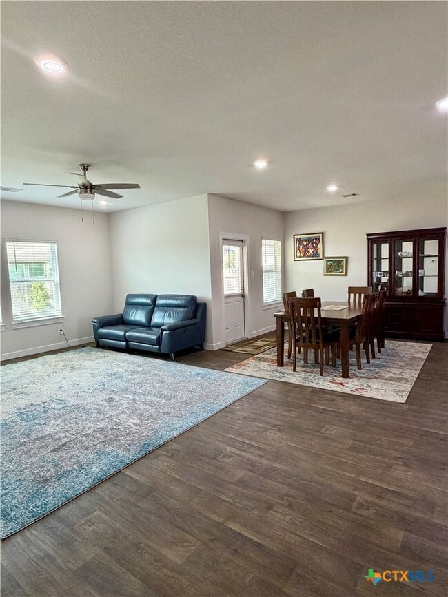 Photo - 115 Rosa Rd