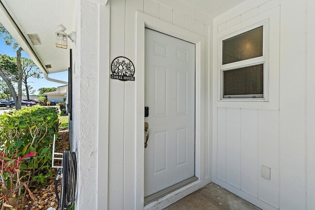 Photo - 6029 Eberts St