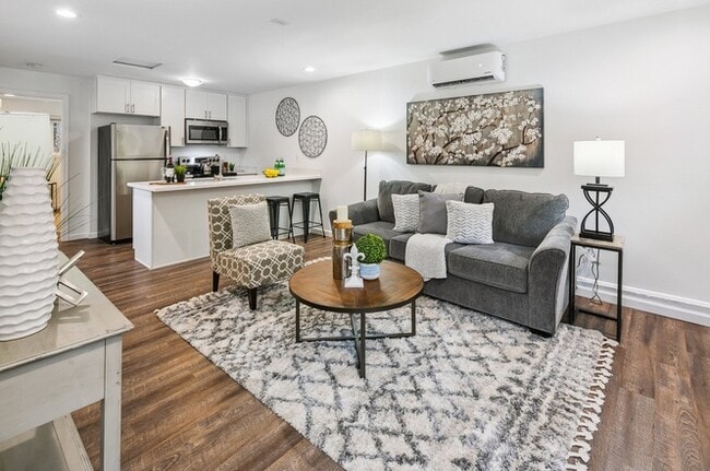 Photo - 2402 E Interlaken Blvd Unit Main