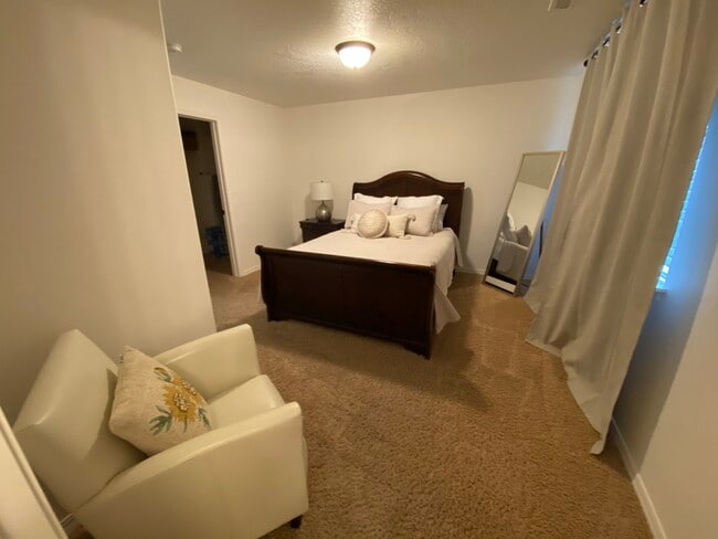 Photo - 1280 SW Selway Ln
