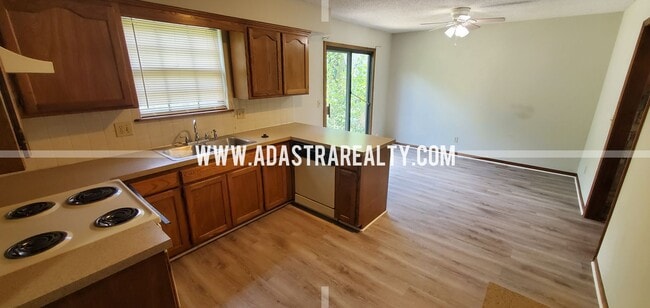 Photo - Affordable Duplex in Blue Valley School District-Available NOW!!